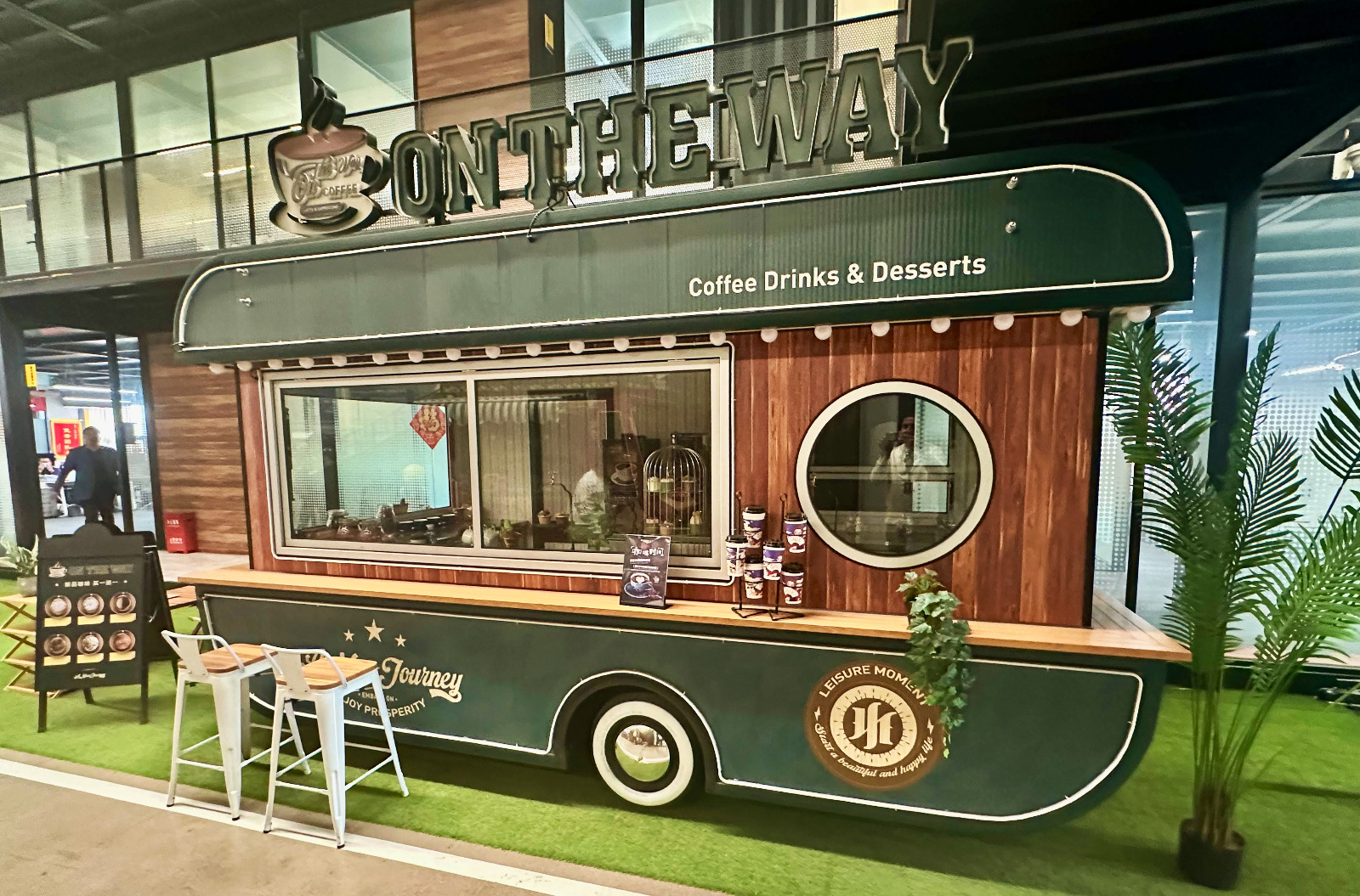 VINTAGE MOSHE REBOQUE